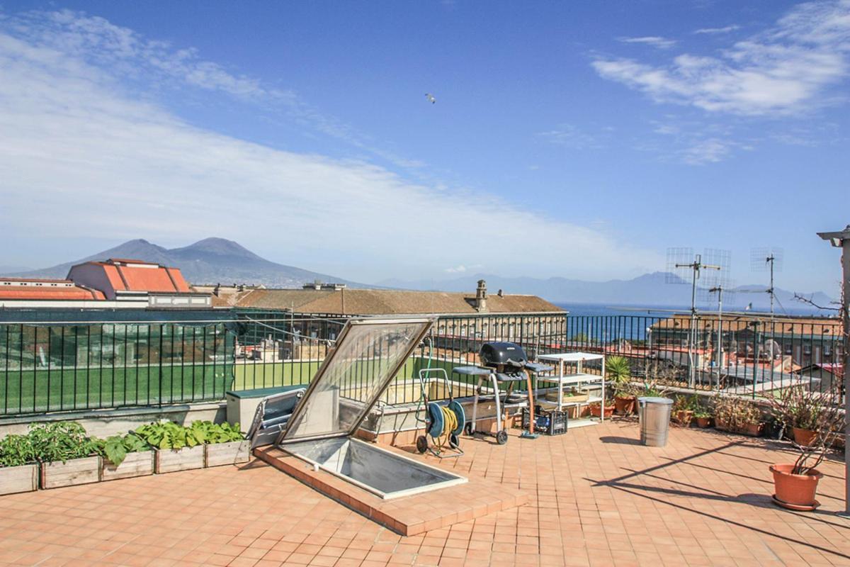 B&B Trieste&Trento เนเปิลส์ ภายนอก รูปภาพ